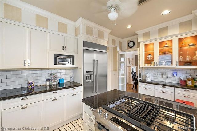 1119 Southfield Road, Birmingham, MI 48009