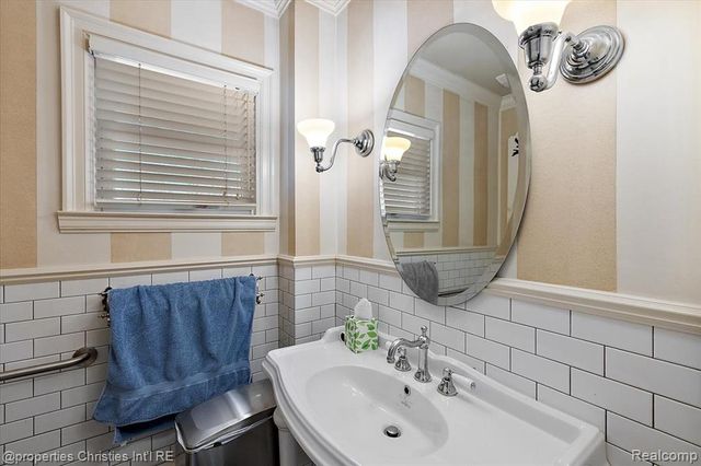 1119 Southfield Road, Birmingham, MI 48009