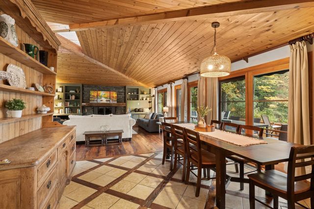 835 Alpine View Road, Stowe, VT 05672