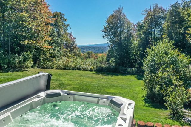 835 Alpine View Road, Stowe, VT 05672