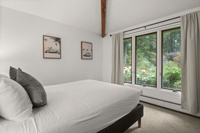 835 Alpine View Road, Stowe, VT 05672