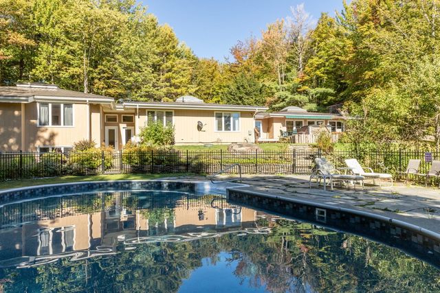 835 Alpine View Road, Stowe, VT 05672