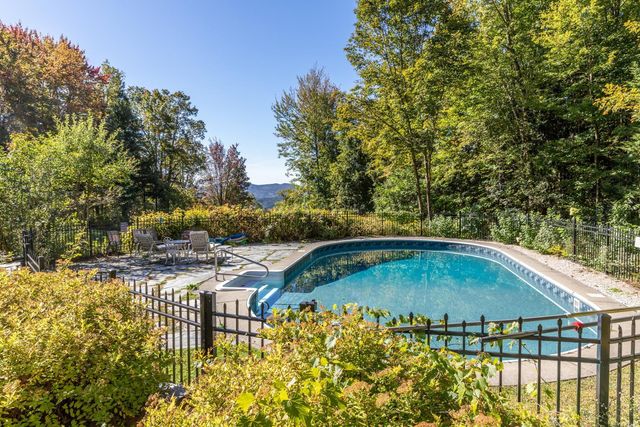 835 Alpine View Road, Stowe, VT 05672