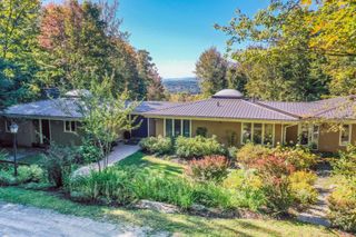 835 Alpine View Road, Stowe, VT 05672