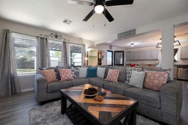5408 Tessa CV, Del Valle, TX 78617