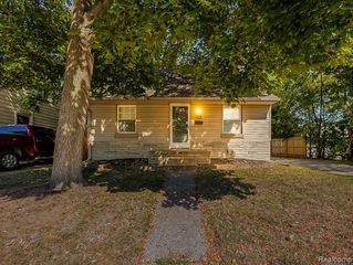 33940 Richard Street, Wayne, MI 48184