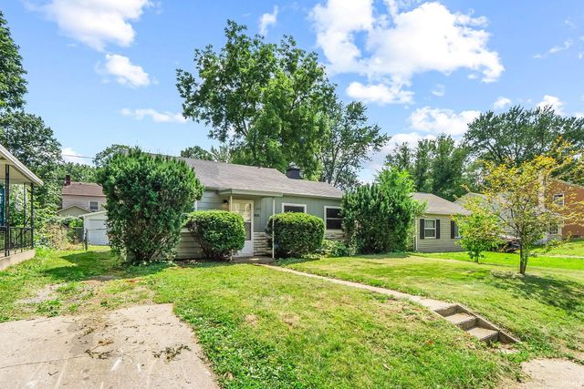 1327 Fay Drive, Fort Wayne, IN 46807