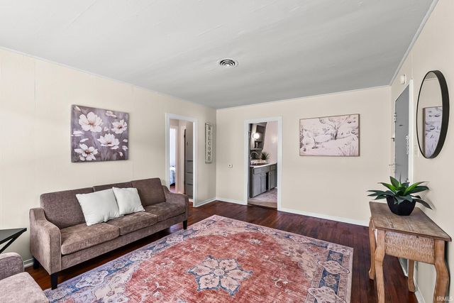 1327 Fay Drive, Fort Wayne, IN 46807