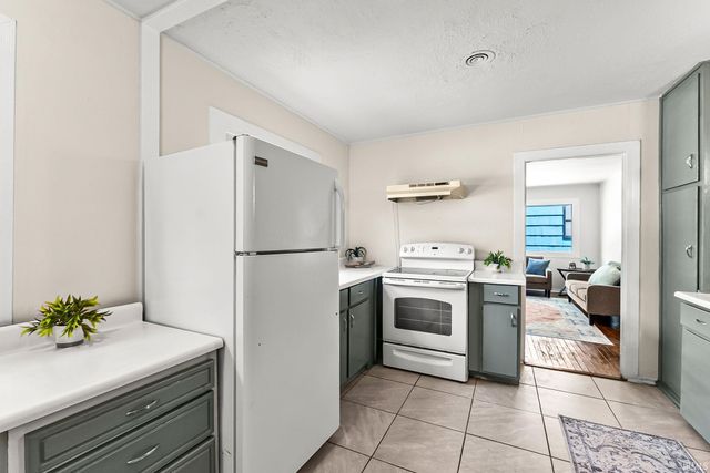 1327 Fay Drive, Fort Wayne, IN 46807