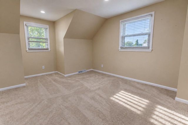 10166 S Nicholson ROAD, Oak Creek, WI 53154