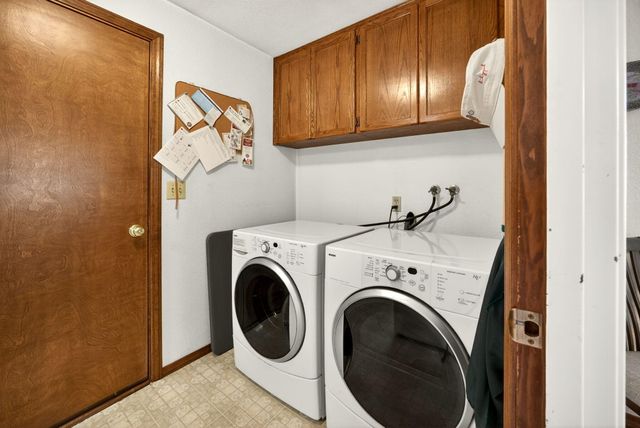 2366 Winslow Park Drive, Medford, OR 97504