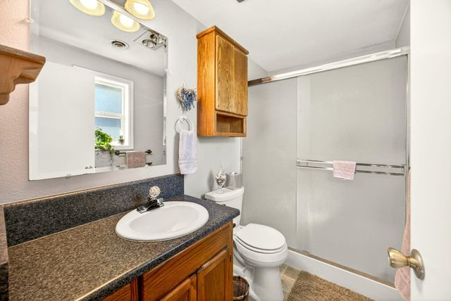 2366 Winslow Park Drive, Medford, OR 97504