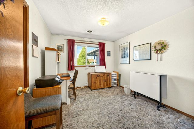 2366 Winslow Park Drive, Medford, OR 97504