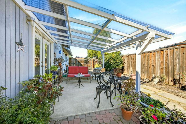 2366 Winslow Park Drive, Medford, OR 97504