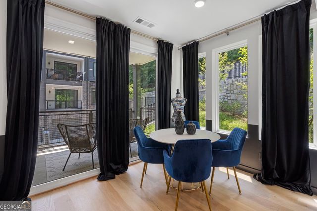 371 Pratt Drive SE 207, Atlanta, GA 30315