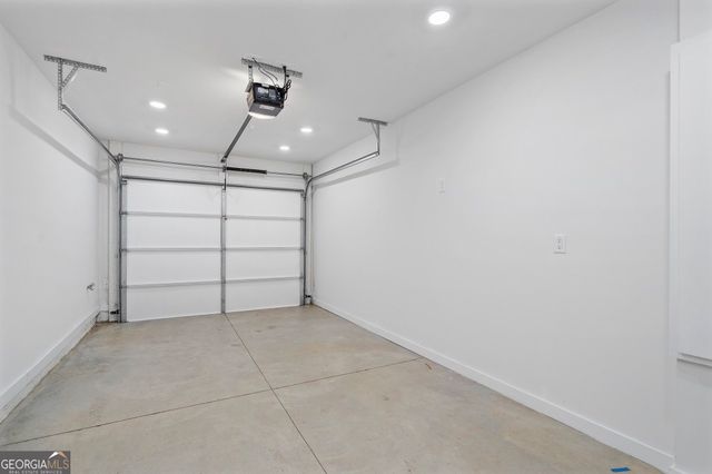 371 Pratt Drive SE 207, Atlanta, GA 30315