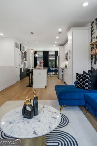 371 Pratt Drive SE 207, Atlanta, GA 30315