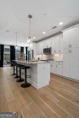 371 Pratt Drive SE 207, Atlanta, GA 30315