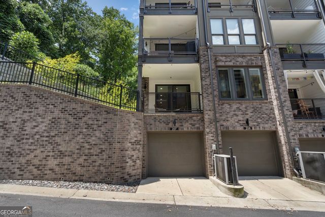 371 Pratt Drive SE 207, Atlanta, GA 30315