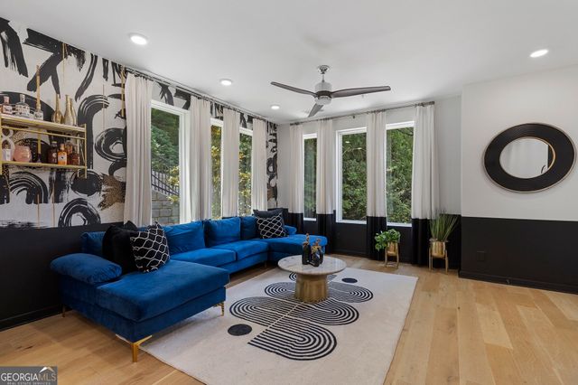 371 Pratt Drive SE 207, Atlanta, GA 30315