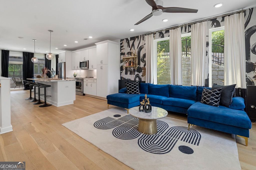 371 Pratt Drive SE 207, Atlanta, GA 30315