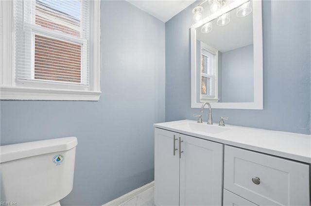 3829 Roads View AVE, Hampton, VA 23669