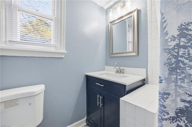 3829 Roads View AVE, Hampton, VA 23669