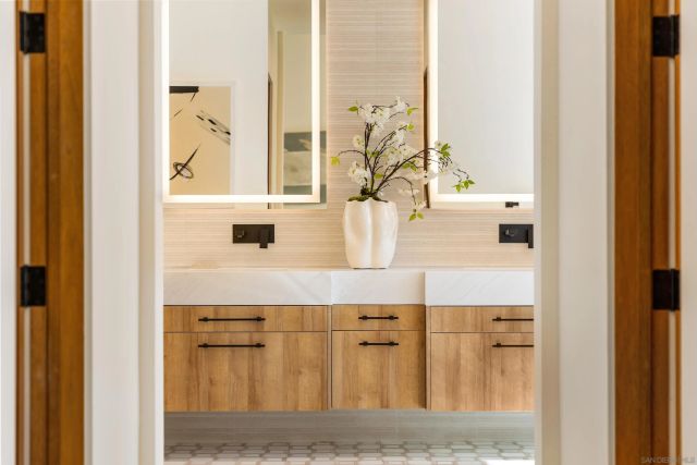 5758-60 Las Palomas, Rancho Santa Fe, CA 92067