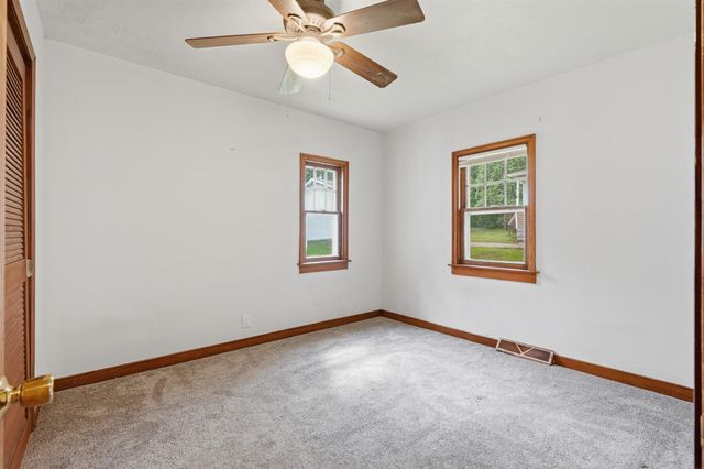 2216 Franklin Street, Cedar Falls, IA 50613