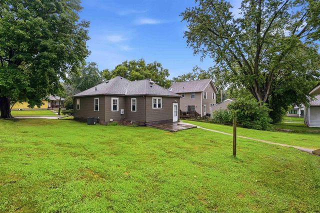 2216 Franklin Street, Cedar Falls, IA 50613