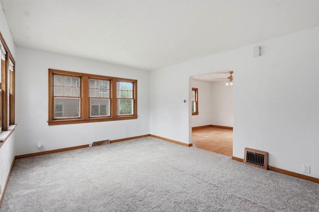 2216 Franklin Street, Cedar Falls, IA 50613