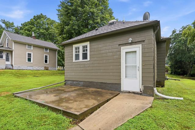 2216 Franklin Street, Cedar Falls, IA 50613