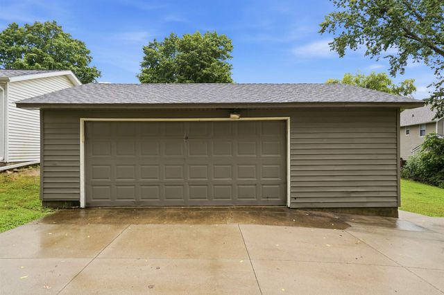 2216 Franklin Street, Cedar Falls, IA 50613