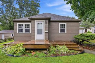 2216 Franklin Street, Cedar Falls, IA 50613