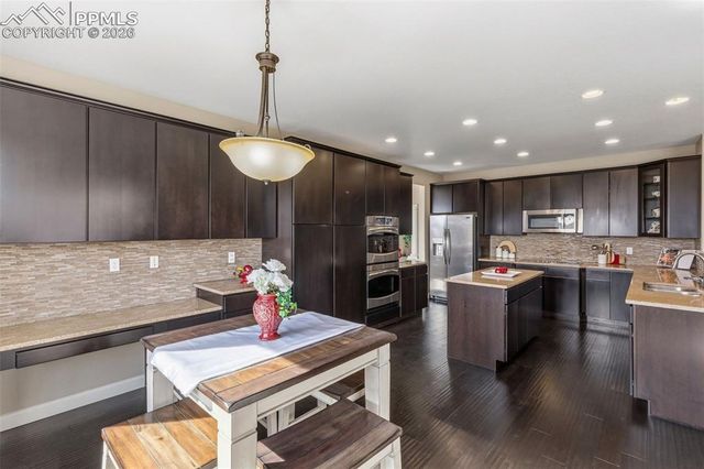 837 Altamont Ridge Drive, Colorado Springs, CO 80921