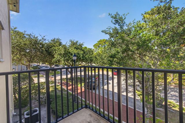 169 CAT ROCK Lane, Jupiter, FL 33458