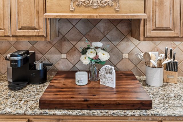 11002 S Madison Street, Jenks, OK 74037