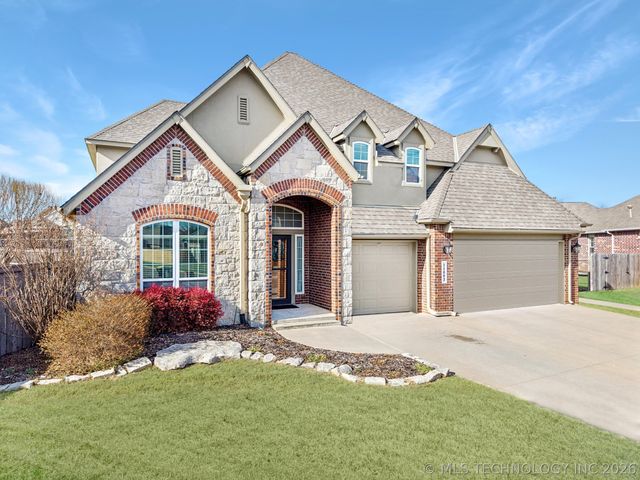 11002 S Madison Street, Jenks, OK 74037