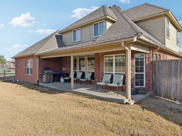 11002 S Madison Street, Jenks, OK 74037