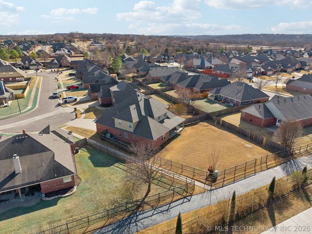 11002 S Madison Street, Jenks, OK 74037