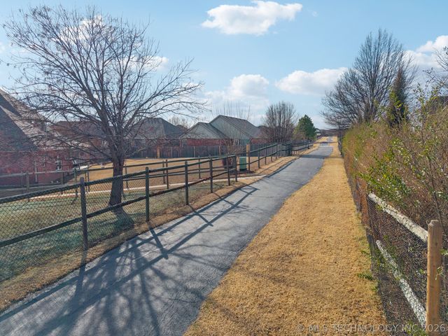 11002 S Madison Street, Jenks, OK 74037