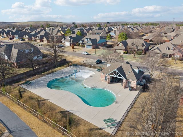 11002 S Madison Street, Jenks, OK 74037