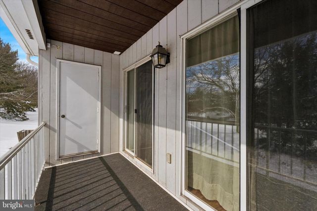 1219-B CROSSHILL CT, Lansdale, PA 19446