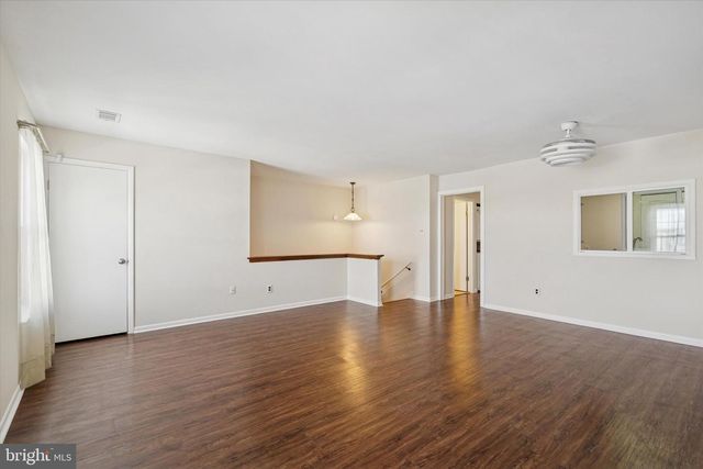 1219-B CROSSHILL CT, Lansdale, PA 19446