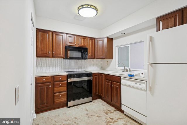 1219-B CROSSHILL CT, Lansdale, PA 19446