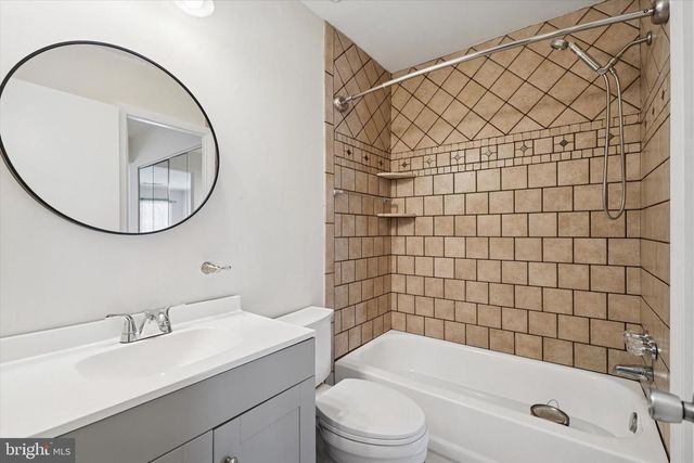 1219-B CROSSHILL CT, Lansdale, PA 19446