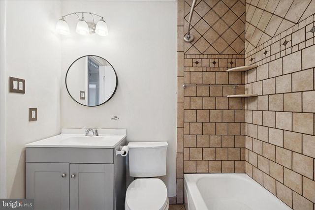 1219-B CROSSHILL CT, Lansdale, PA 19446