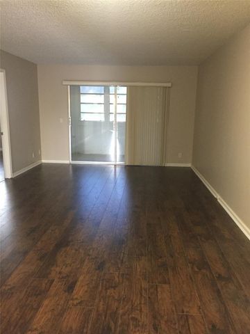 1300 SW 124 Terrace 211, Hollywood, FL 33027