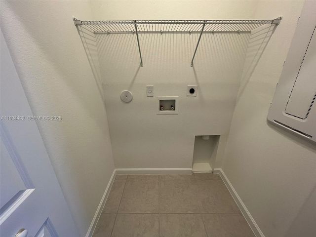 11912 SW 244th Ln 11912, Homestead, FL 33032