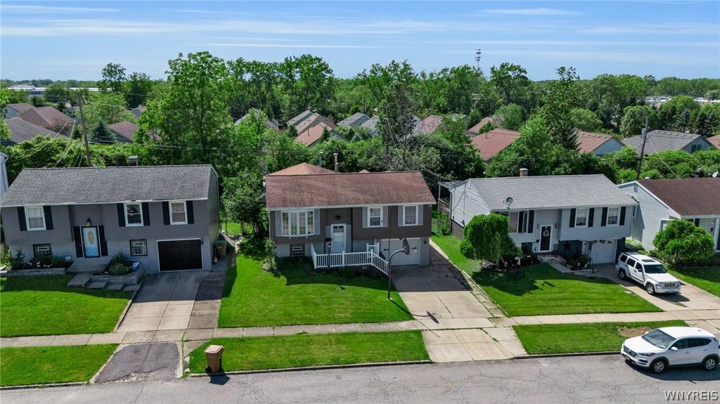 34 Yvette Drive, Cheektowaga, NY 14227